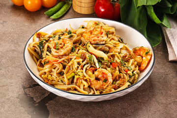 Pad Thai - noodles with prawn