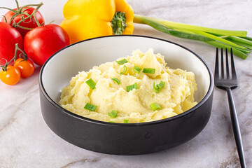Mashed potato with green onion