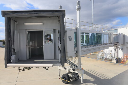 Passenger boarding bridge.