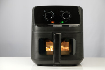 Black Air Fryer with Interior Light