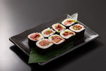 ローストビーフ　巻き寿司