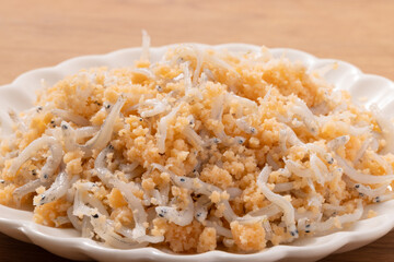 サーモンフレークと釜揚げしらすのふりかけ