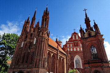 Fototapeta premium Église Sainte-Anne de Vilnius. Église catholique à Vilnius, Lituanie 