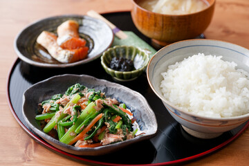 和朝食
