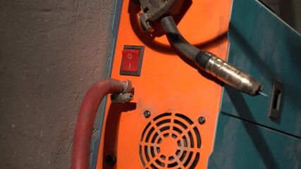 Hand operate the welding machine paying special attention to the control panel, power switch and connections. Learn important maintenance tips to ensure trouble-free operation.