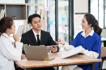 Obraz premium Medical Business Collaboration and Healthcare Consultation
