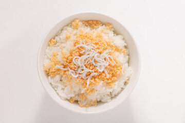 サーモンフレークと釜揚げしらす　ご飯