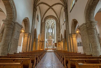 Selbstklebende Fototapeten Jesus Christus SALZBURG, AUSTIRA - SEPTEMBER 7, 2025: The naeve of the church Franziskanerkirche  © Renáta Sedmáková