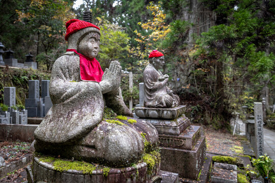 Jizo statues okunoin cemetery forest