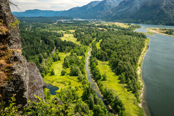 Beacon Rock aerial view