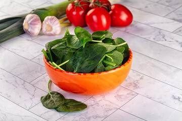 Raw fresh green spinach leaves