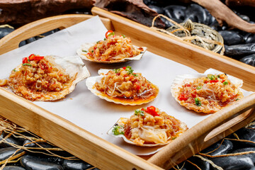 Garlic Vermicelli Baked Scallops