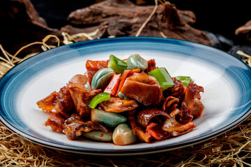 Laba Garlic Braised Pig Stomach