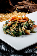 Garlic Shrimp Stir-fried with Okra