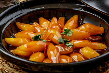 Braised Radish with Sauce