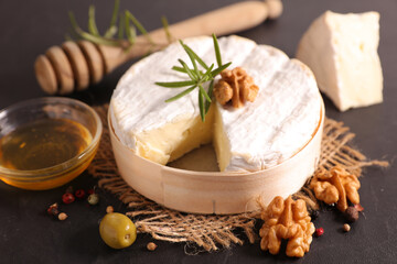 camembert cheese with honey, rosemary and walnut