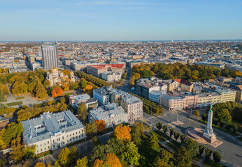 Fototapeta premium Riga, Latvia – Aerial view of the city center with the boulevard ring and Old Town (Vecriga) on a sunny autumn day