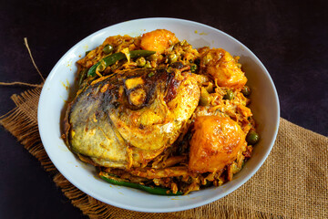 Macher Matha Diye Badhakopi | Bengali Fish Head with Cabbage Curry | Traditional Bengali Home-Style Recipe | Comforting Cabbage Fish Curry
