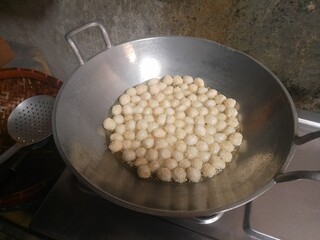 Frying Keciput