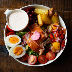 protenrieche, gesunde Bowl mit Fisch und Gem&uuml;se