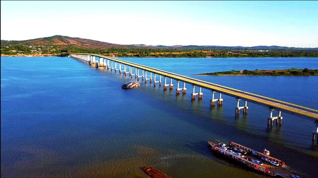 Bridge over the Araguaia River, border between the states of Par&aacute; and Tocantins, Brazil.