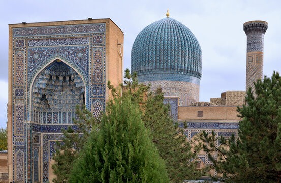TRAVEL TO UZBEKISTAN AND MONUMENTS OF TIMURID ARD AND ARCHITECTURE IN THE CITY OF SAMARKAND AND BUKHARA