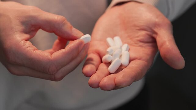 Pharmaceuticals in human hands.
Drug use.
Vitamin capsules.
Calcium capsules for strengthening bones and boosting immunity.
Calcium, health, science, drug, immunity, antidepressant, medicine