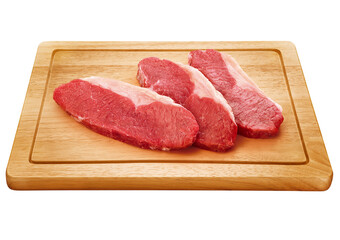 tábua de servir com filé de carne bovina isolado em fundo transparente