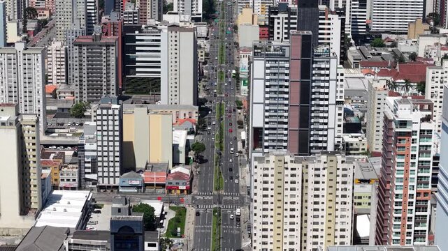 Vista Aerea de Drone - Curitiba, Centro, Paran&aacute;, Brasil. 
