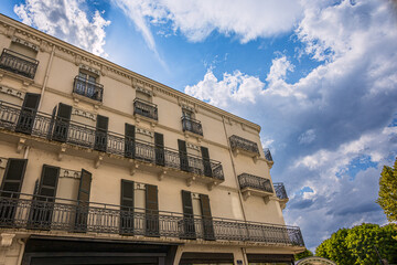 Dans les rues de Vichy en France