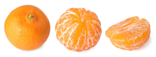 Obraz premium Fresh tangerines isolated on white, set. Citrus fruit