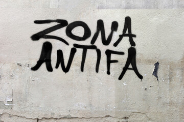 zona antifa graffiti