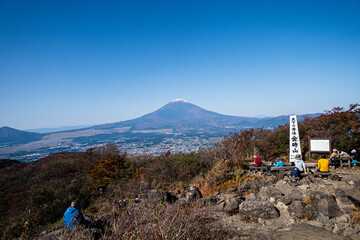 神奈川県箱根金時山頂上から眺める富士山