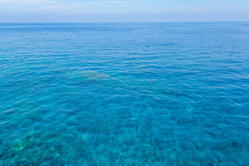 Obraz premium 甑大橋から見る透明度が高い東シナ海