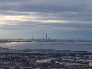 Obraz premium 神戸市東灘区の保久良神社からの夜明け