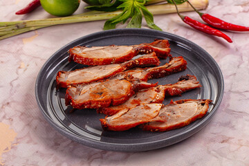 Roasted gourmet duck fillet slices