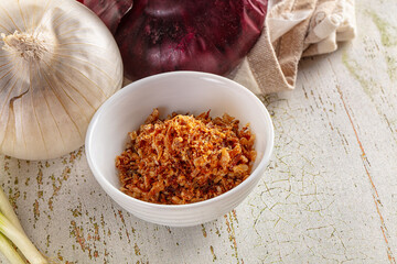 Roasted dry golden dehydrated onion
