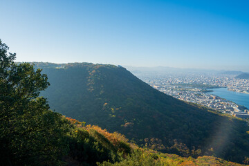 日本の香川県高松市屋島のとても美しい秋の風景