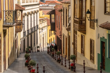 Fototapeta premium Beautiful architecture of the La Oratava town in Tenerife, Spain