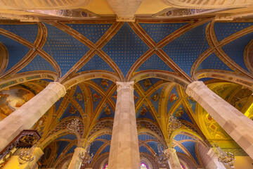 Fototapeta premium Vaulted ceiling of Ascoli Piceno cathedral interior