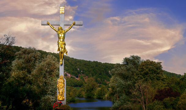 Crucifix on a bridge accross the river Altm&uuml;hl
