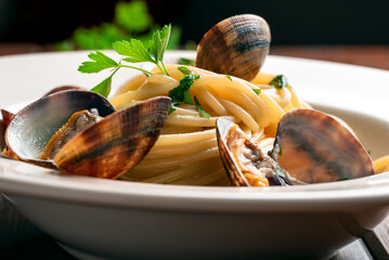 Spaghettoni con vongole veraci, Pasta Italiana 