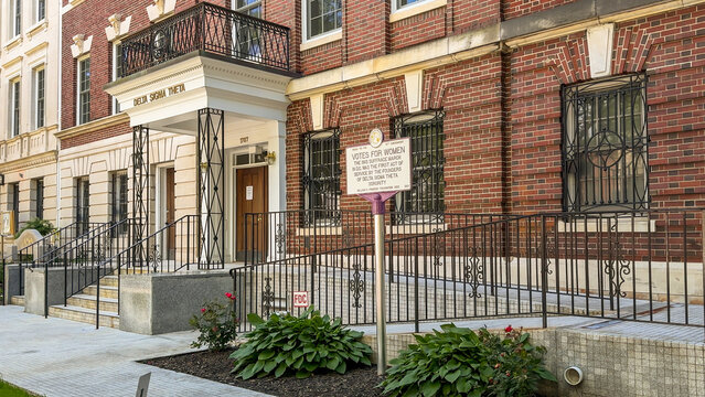 Delta Sigma Theta Sorority headquarters and historic sign