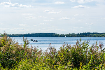 Der Cospudener See bei Leipzig im Sommer