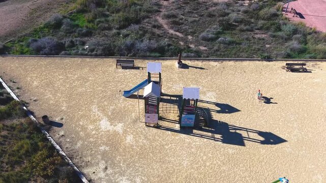 Parque de juegos infantil , circular desde le aire
