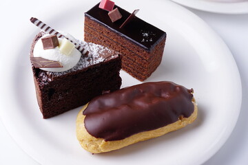チョコケーキ　ショコラケーキ　エクレア