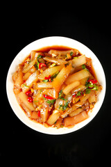 Popular Chinese Cold Pea Pasta Dish with Fresh Herbs