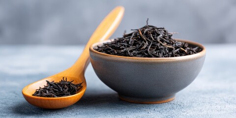 Brewing the perfect black tea discovering tea leaf varieties kitchen recipe guide cozy environment close-up view infusing flavor and aroma