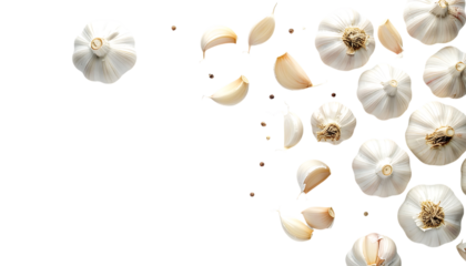 香り立つにんにくの房とむき身を並べたクリーンなフードビジュアル｜背景なし・透過PNG・コピースペース