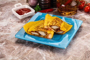 Spicy quesadillas with chicken fillet